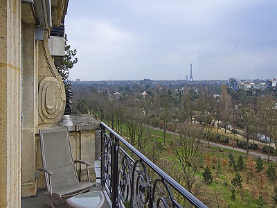 Stunning 2 bedroom Apartment for sale with panoramic view in Neuilly sur Seine, Paris-Ile-de-France