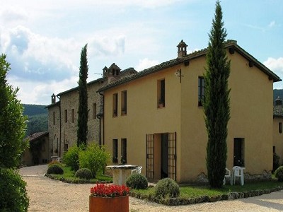 Stunning 16 bedroom Manor House for sale with countryside view in San Gimignano, Tuscany