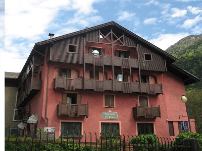 - 25 bedroom Hotel for sale in Spiazzo, Trentino-Alto Adige