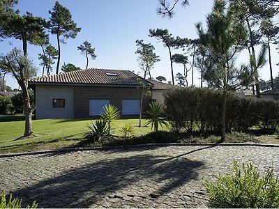 4 bedroom Villa for sale in Esposende, Northern Portugal