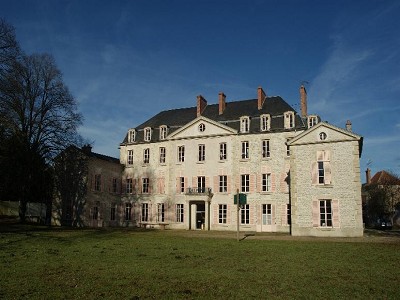 20 bedroom Chateau for sale with countryside view in La Vieille Lyre, Normandy