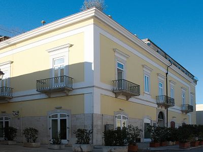 - 10 bedroom Hotel for sale in Bisceglie, Puglia