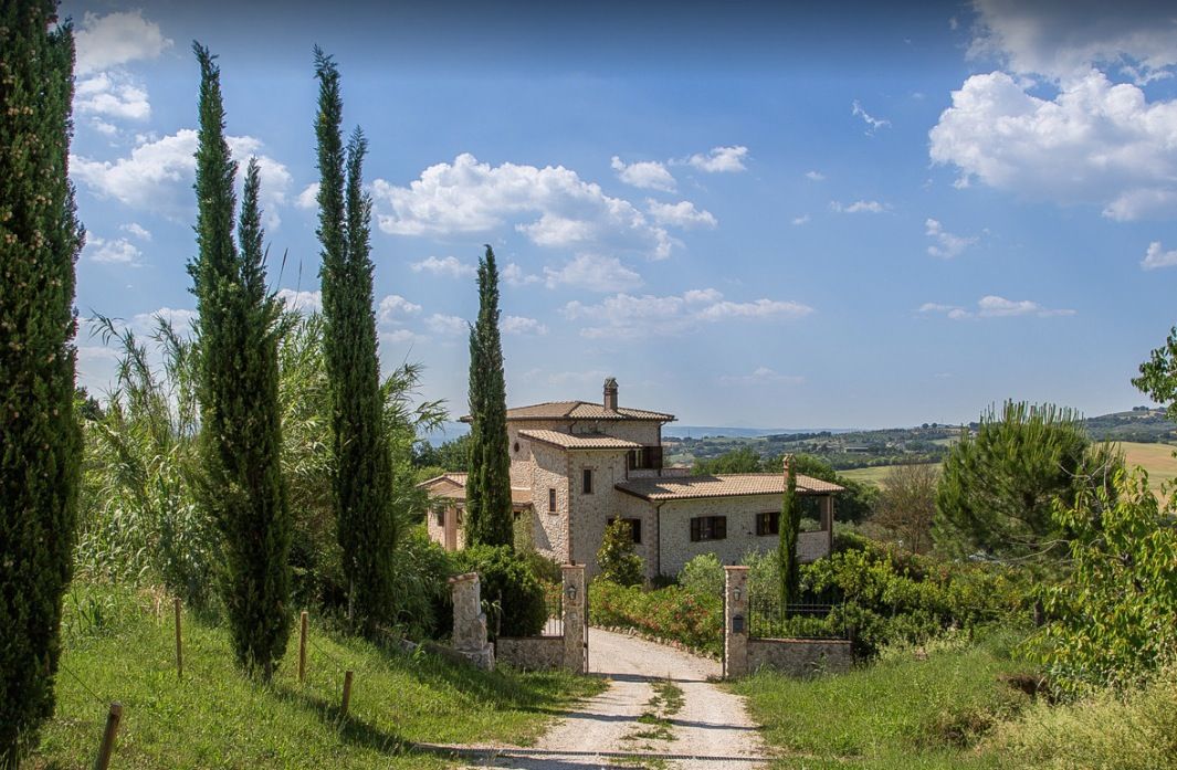 5 bedroom Villa for sale with panoramic view in Terni, Umbria