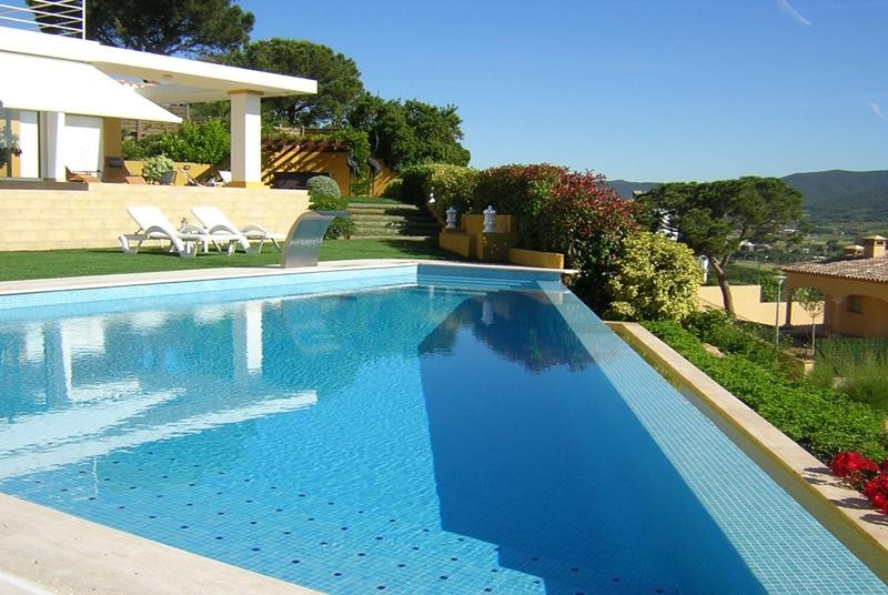 4 bedroom Villa for sale with sea view in St Antoni de Calonge, Platja d'Aro, Catalonia
