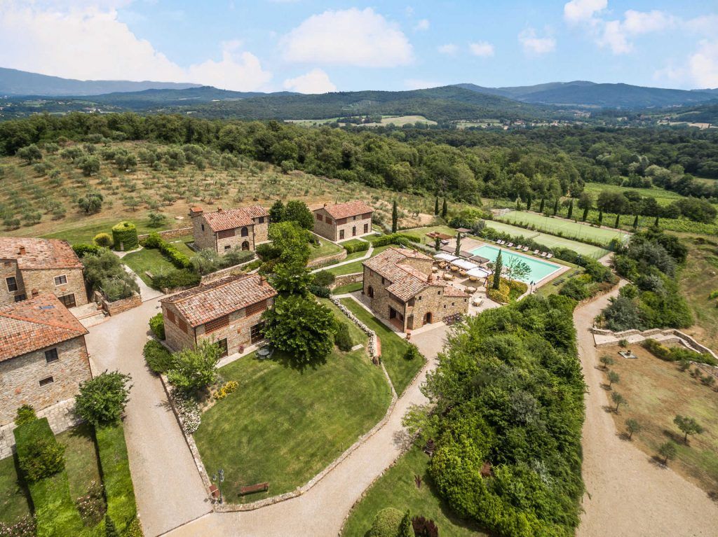 80 bedroom Hotel for sale with countryside view in Bucine, Tuscany