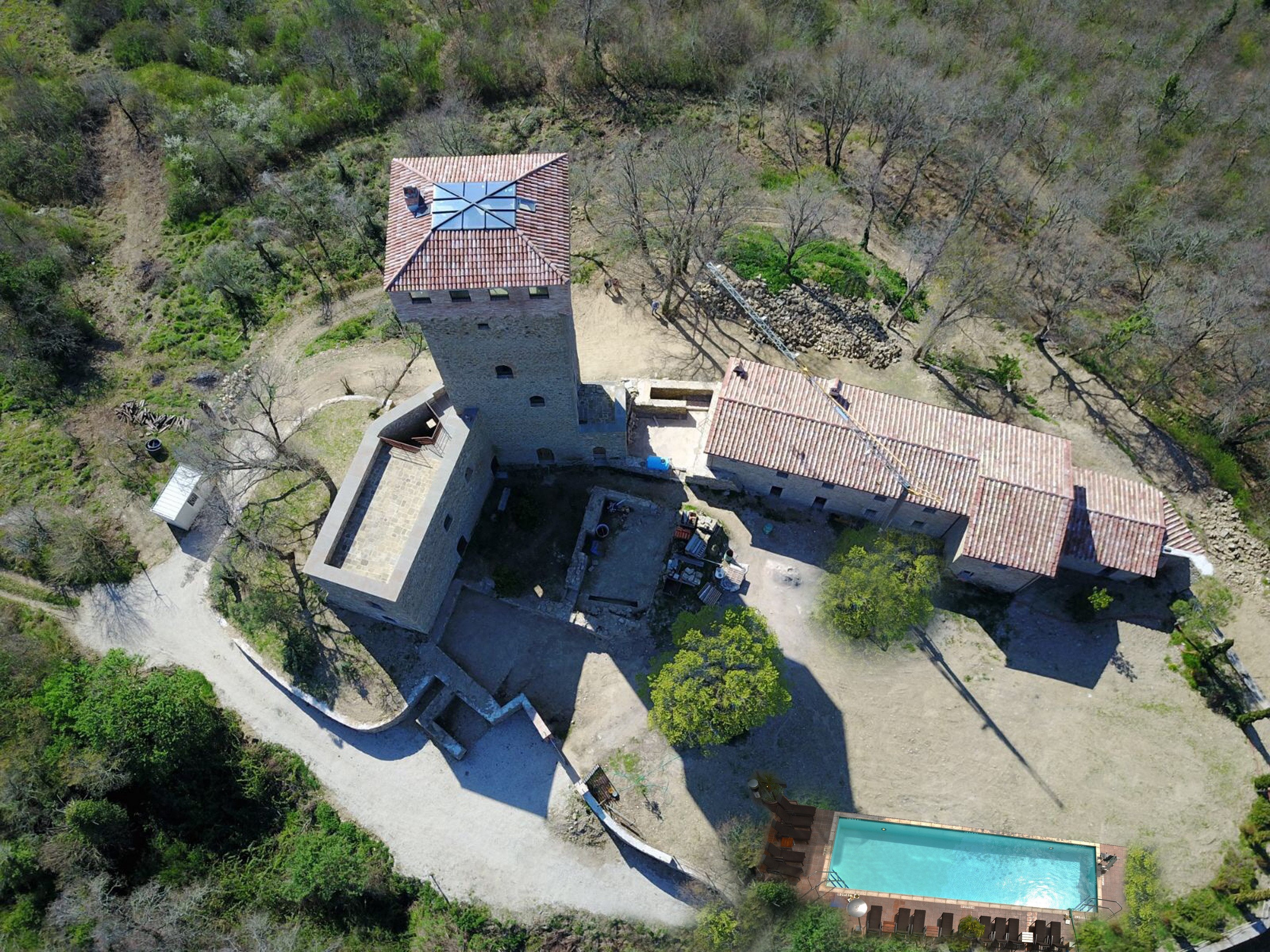 7 bedroom Castle for sale with panoramic view in Passignano sul Trasimeno, Umbria