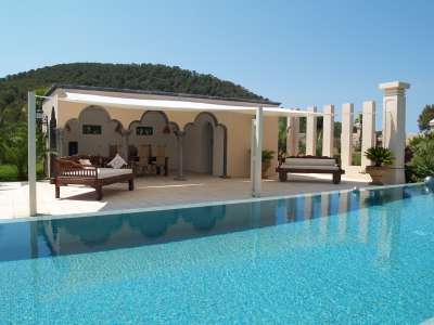 5 bedroom Villa for sale with sea view in Cala Jondal, Ibiza