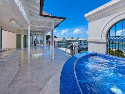 Elegant 5 bedroom Penthouse for sale with sea view in Port Ferdinand Marina, Port Ferdinand, Saint Peter