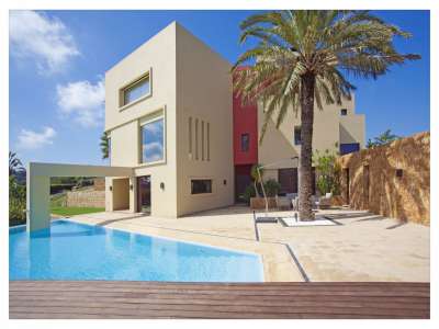 6 bedroom Villa for sale with sea view in Sotogrande, Andalucia