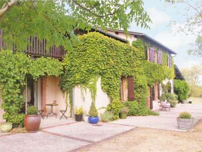 7 bedroom House for sale with Income Potential in Rabastens, Midi-Pyrenees