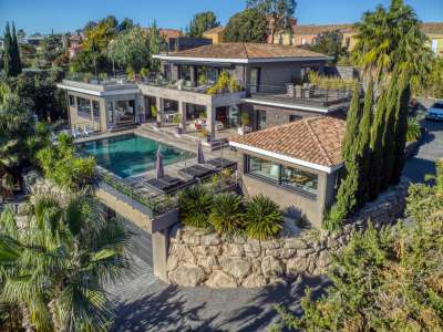 Immaculate 5 bedroom Villa for sale with sea view in Saint Raphael, Cote d'Azur French Riviera