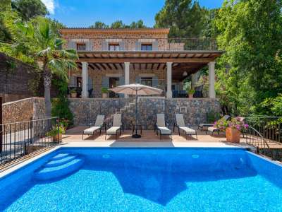 Prestige 4 bedroom Villa for sale with sea view in Deia, Mallorca