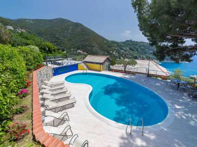 6 bedroom Villa for sale with sea view in Bonassola, Liguria