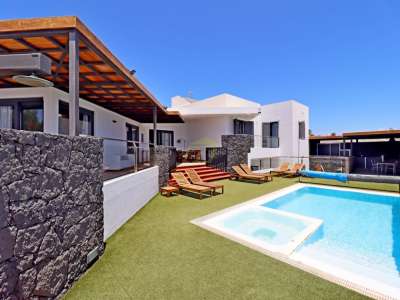 Turn Key 4 bedroom Villa for sale with sea view in Puerto Calero, Lanzarote