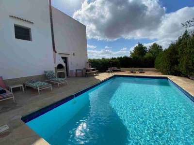 Quiet 4 bedroom Villa for sale with countryside view in San Lorenzo des Cardassar, Mallorca