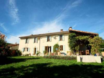 Refurbished 7 bedroom Farmhouse for sale with countryside view in Mirepoix, Midi-Pyrenees