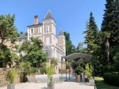 Historical 16 bedroom Chateau for sale in Montpellier, Languedoc-Roussillon