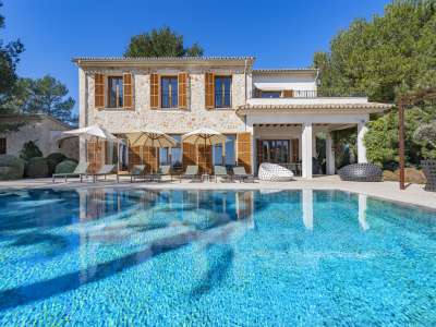 Immaculate 5 bedroom Villa for sale in Porreres, Mallorca