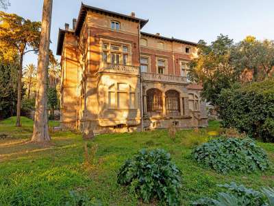 Historical 7 bedroom Villa for sale with sea view in Sanremo, Liguria