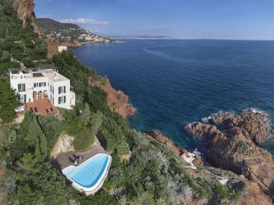 Immaculate 6 bedroom Villa for sale with sea view in Theoule sur mer, Cote d'Azur French Riviera