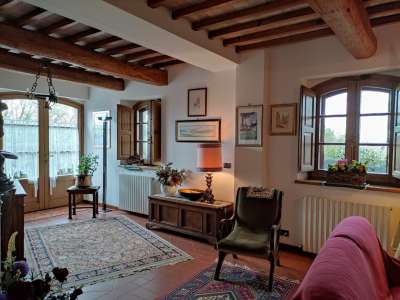5 bedroom Farmhouse for sale with countryside and panoramic views in Citta della Pieve, Umbria