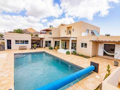 Refurbished 8 bedroom Villa for sale in Costa Teguise, Lanzarote