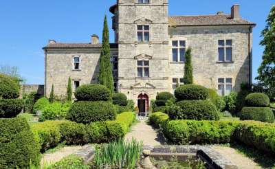 Historical 5 bedroom Chateau for sale with panoramic view in Nerac, Aquitaine