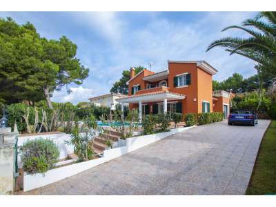 Furnished 4 bedroom Villa for sale in Son Parc, Menorca