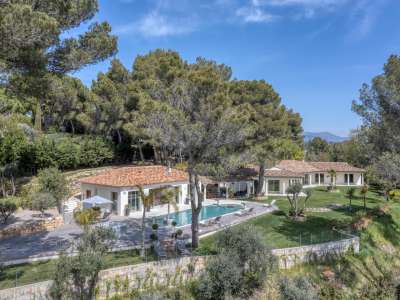 Immaculate 5 bedroom Villa for sale with sea view in Mougins, Cote d'Azur French Riviera