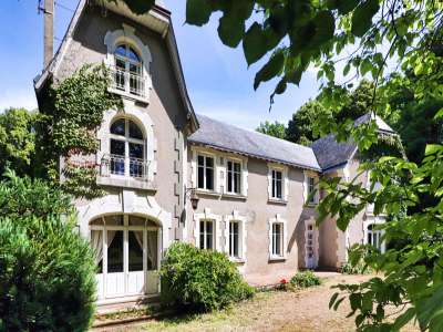 Grand 9 bedroom House for sale with countryside view in Vaas, Pays-de-la-Loire