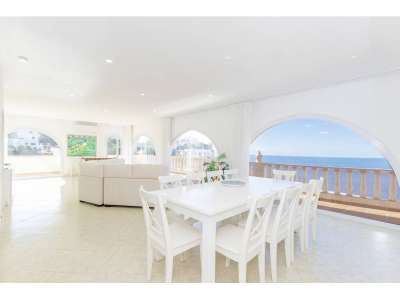 Spacious 5 bedroom Villa for sale with sea view in Alaior, Menorca