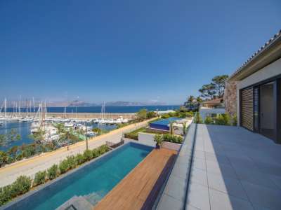 Luxury 4 bedroom Villa for sale with sea view in Alcudia, Mallorca