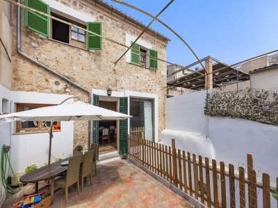 Inviting 10 bedroom Townhouse for sale in Soller, Mallorca