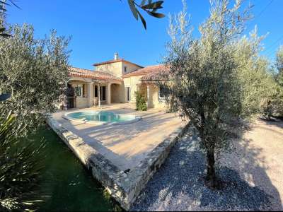 Inviting 4 bedroom Villa for sale in Uzes, Languedoc-Roussillon