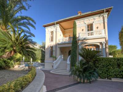 Belle Epoque 7 bedroom Villa for sale with sea view in Beaulieu sur Mer, Cote d'Azur French Riviera