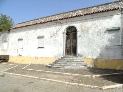 Lakeside 20 bedroom Farmhouse for sale with countryside view in Beja, Alentejo Southern Portugal