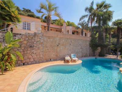 Inviting 5 bedroom Villa for sale with sea view in Menton Garavan, Menton, Cote d'Azur French Riviera