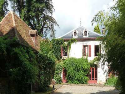 Historical 5 bedroom House for sale in Salies de Bearn, Aquitaine