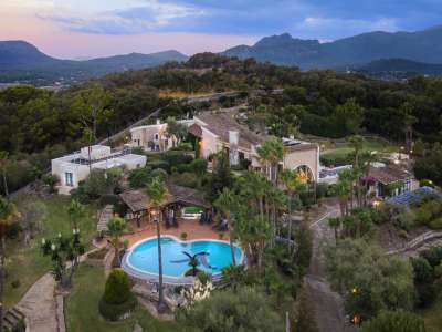 Luxury 6 bedroom Villa for sale with sea view in Pollenca, Mallorca
