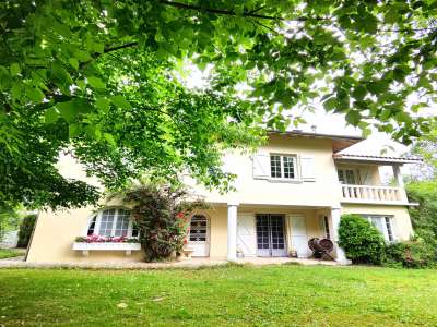 Beautiful 5 bedroom House for sale in Pouillon, Aquitaine