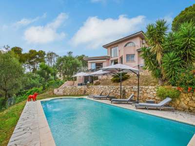 Quiet 4 bedroom Villa for sale with sea view in Valbonne, Cote d'Azur French Riviera