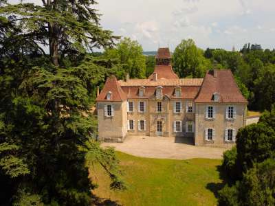 9 bedroom Chateau for sale with countryside view in Monflanquin, Aquitaine