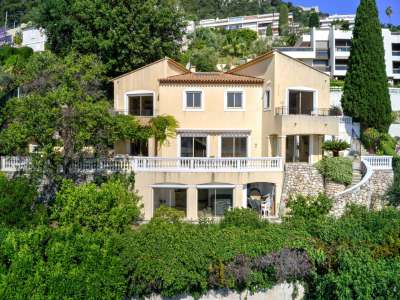 Bright 4 bedroom Villa for sale with sea view in Villefranche sur Mer, Cote d'Azur French Riviera