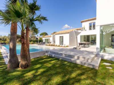 Furnished 5 bedroom Villa for sale in Grimaud, Cote d'Azur French Riviera