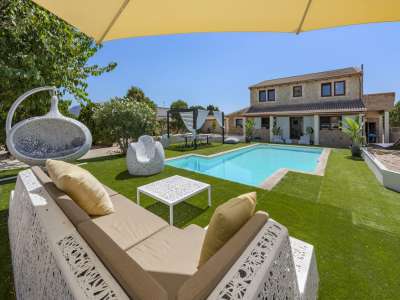 Lovingly Maintained 4 bedroom Villa for sale in Llucmajor, Mallorca