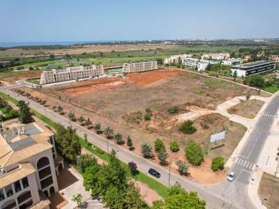 Project Plot of land for sale with sea view in Vilamoura, Algarve