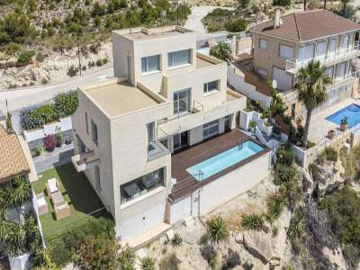 Frontline 4 bedroom Villa for sale with sea view in El Campello, Valencia