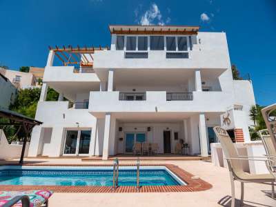 4 bedroom Villa for sale with sea view with Income Potential in Mojacar, Andalucia