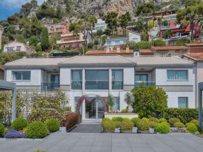 Luxury 3 bedroom Penthouse for sale with sea view in Roquebrune Cap Martin, Cote d'Azur French Riviera
