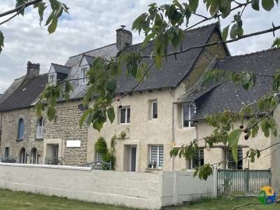 Income Potential 9 bedroom Farmhouse for sale with countryside view in Plumaudan, Dinan, Brittany